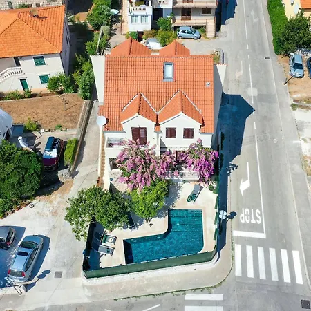 Family-friendly With Swimming Pool Supetar, Brac - 12893 Supetar