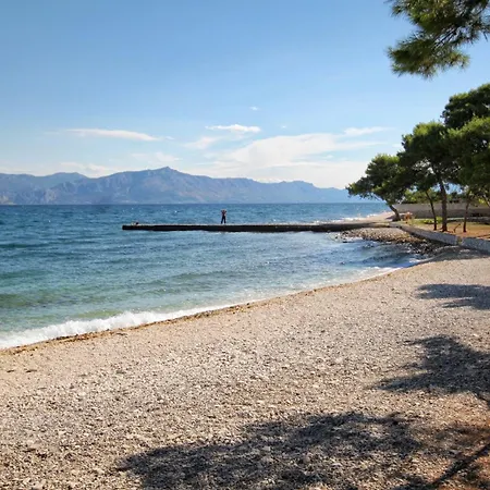 Апартаменты Family Friendly With A Swimming Pool Supetar, Brac - 12893