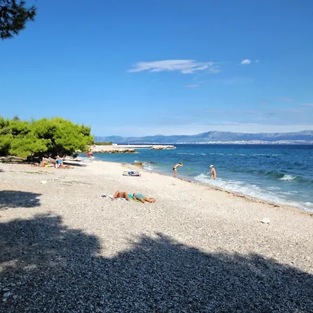 Апартаменты Family Friendly With A Swimming Pool Supetar, Brac - 12893
